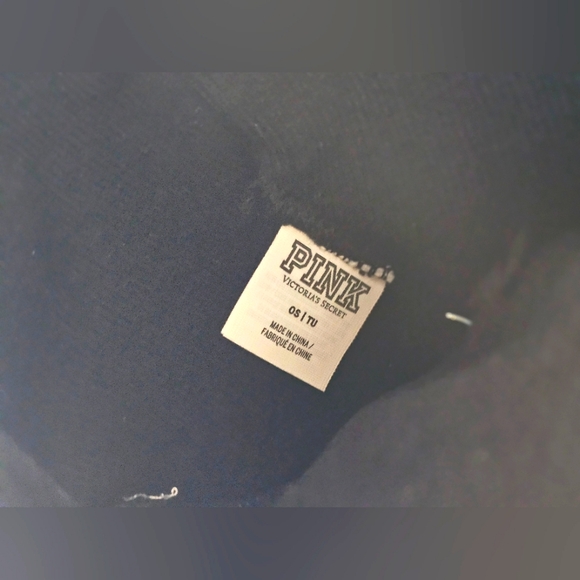 NEW LOT of 2 Victoria's Secret Black & Gold Cuffed Beanie & Fuzzy Dog Keychain - Picture 7 of 7